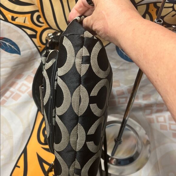 Coach Kristin Black and Cream Signature Hobo Bag - #14753 - Picture 7 of 15